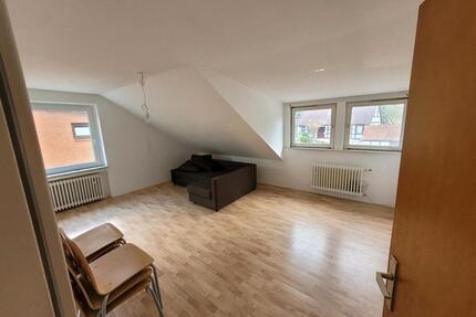 3 Zimmer Dachgeschoss Wohnung - 500,00&nbsp;EUR Kaltmiete, ca.&nbsp; 70,00&nbsp;m&sup2; in Lamspringe (PLZ: 31195)