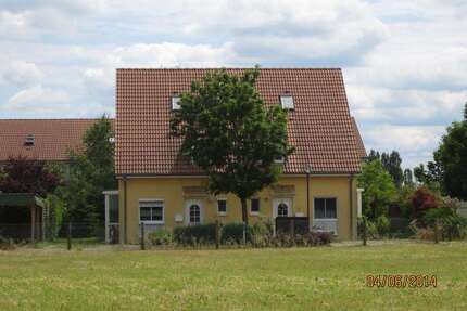 Haus zum Mieten in Hönow 1.750,00 € 102.74 m²