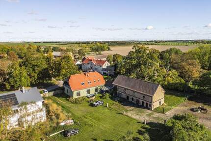 *SEHNSUCHT* Lebenslust + Spirit - Familie mit Pferd! Landhaus mit 2 WE (tlw. vermietet) + Scheune - Nauen Niebede