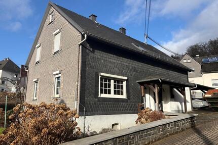 Einfamilienhaus - 189.000,00&nbsp;EUR Kaufpreis, ca.&nbsp; 236,00&nbsp;m&sup2; in Nistertal (PLZ: 57647)