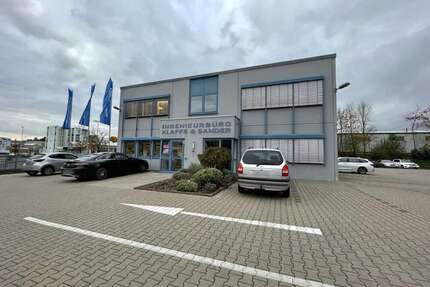 Büro in Coburg 560,00 € 62 m² - 560,00&nbsp;EUR Kaltmiete, ca.&nbsp; 62,00&nbsp;m&sup2; in Coburg (PLZ: 96450)