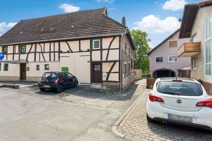 Haus zum Kaufen in Staufenberg 149.000,00 € 65.27 m²