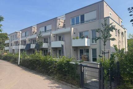 Urban und Grün! Townhouse mit Tiefgarage und kleinem Garten in beliebter Lage von Dresden-Pieschen