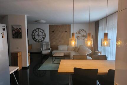 Attraktive kernsanierte Wohnung mit großem Blick auf den Odenwald - Mörlenbach