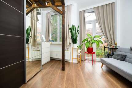 Wohnung zum Kaufen in Stuttgart 949.000,00 € 220 m²