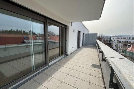 Penthouse mit Blick ins Grüne - 1.659,00&nbsp;EUR Kaltmiete, ca.&nbsp; 101,57&nbsp;m&sup2; in Nürtingen (PLZ: 72622)