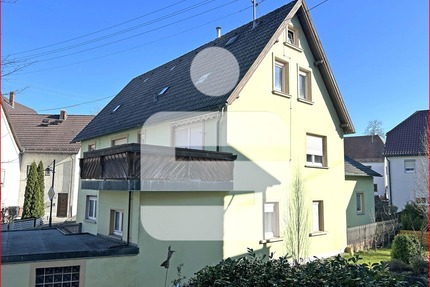 Großzügiges Wohnhaus mit zwei Garagen - Kupferberg