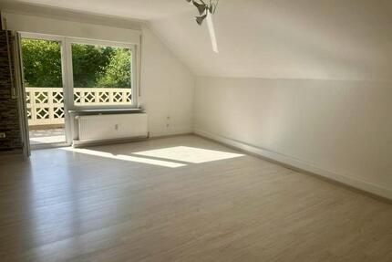 Helle Dachgeschoss Wohnung in Freigericht Horbach