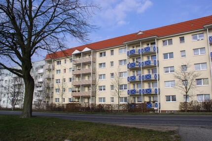 3-Raum-Wohnung mit Müritzblick - 383,00&nbsp;EUR Kaltmiete, ca.&nbsp; 63,69&nbsp;m&sup2; in Waren (Müritz) (PLZ: 17192)