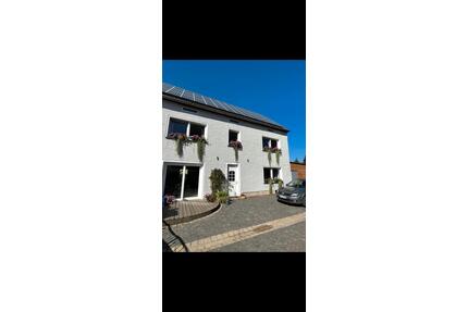 Einfamilienhaus aus Familienbesitz - Naumburg (Saale)