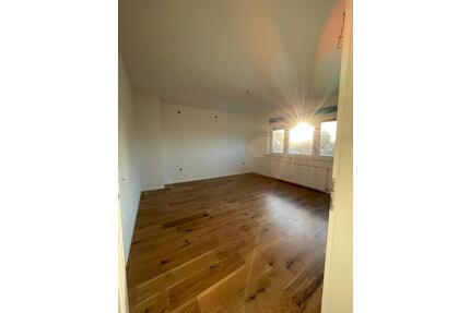 Schöne helle 2,5 Zimmer Wohnung - Euskirchen Dom-Esch