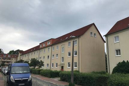 Schöner Blick ins Grüne! - 316,00&nbsp;EUR Kaltmiete, ca.&nbsp; 46,00&nbsp;m&sup2;&nbsp;Wohnfl&auml;che in Schwerin (PLZ: 19059) Weststadt