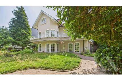 Haus zum Kaufen in Saarbrücken 549.000,00 € 349.37 m²