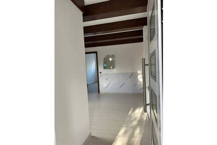 Frisch renovierte 4-Zi.-Whg in 2-Fam Haus mit eigenem GartenGarage - Uhingen