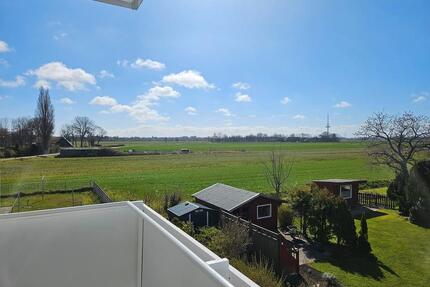 Frisch Renoviert: Wohnen im Grünen! Charmante 3-Wohnung mit Balkon und wunderbaren Ausblick - Cuxhaven Duhnen