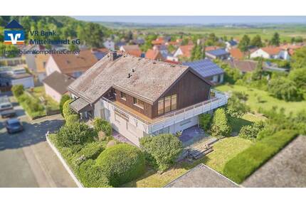 Großzügiges Zweifamilienhaus in Toplage von Weisenheim am Berg!
