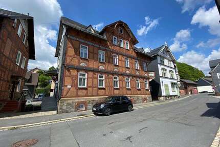 Haus zum Kaufen in Steinach 165.000,00 € 268 m²