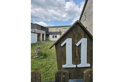 Trautes Heim- Glück allein - 170.000,00&nbsp;EUR Kaufpreis, ca.&nbsp; 160,00&nbsp;m&sup2; in Plessa (PLZ: 04928)