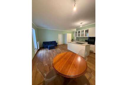 Wohnung zum Mieten in Regensburg 1.710,00 € 122.18 m²