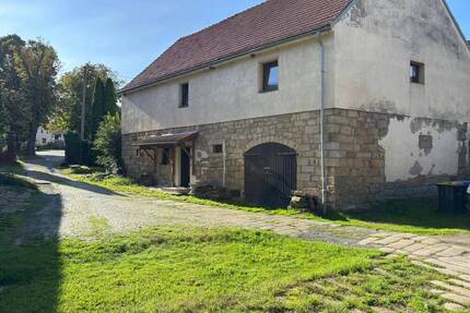 ***Charmantes Einfamilienhaus mit großem Potenzial – Ideal für Handwerker und Sanierer*** - Lohmen