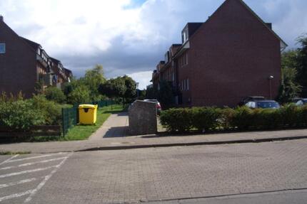 Lauenburg, OG 1,5-Zimmer-Wohnung *BEWERBUNGSBOGEN ERFORDERLICH* - Lauenburg/Elbe