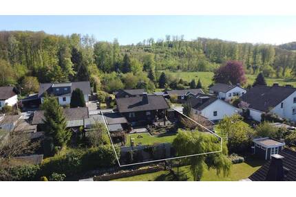 Sehr gepflegtes Holzblockhaus mit Sauna, Kamin & idyllischem Garten am Naturpark Arnsberg Wald - Warstein Niederbergheim
