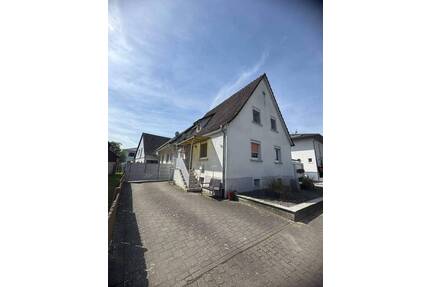 Familienhaus mit Werkstatt und schönem Grundstück in attraktiver Lage - Weisweil