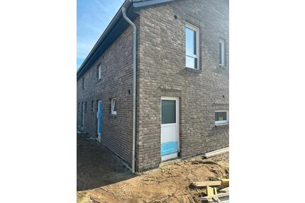 NEUBAU I ERSTBEZUG ! DOPPELHAUSHÄLFTE in SELSINGEN bei ZEVEN !