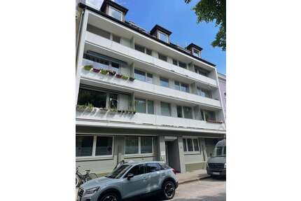 Haus zum Kaufen in Hamburg 2.750.000,00 € 785.33 m²