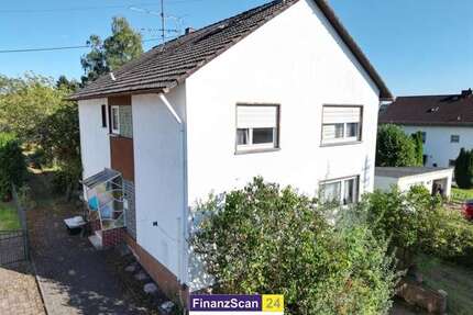 Haus zum Kaufen in Pirmasens Hengsberg 180.000,00 € 232 m² - Pirmasens / Hengsberg