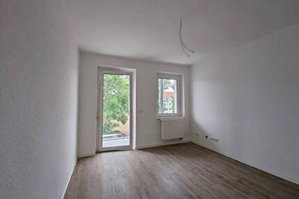 Große 3-Raum Wohnung - Erstbezug nach Sanierung - 2. OG rechts - Merseburg