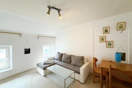 MÖBLIERTE 4-ZIMMERWOHNUNG IN ALTBAU ZU MIETEN! - Krefeld