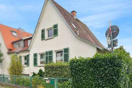 Haus zum Kaufen in Oberursel 798.000,00 € 135.87 m²