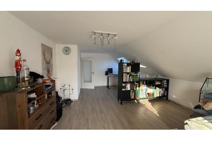 Dachgeschosswohnung in Gablingen zu Vermieten