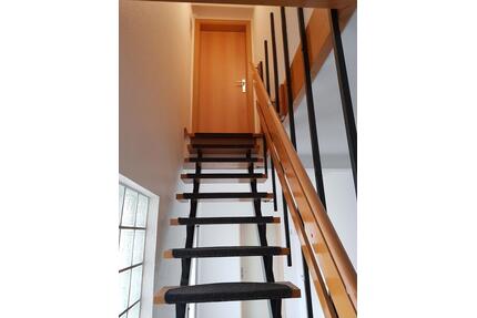 Stilvolle,modernisierte 2-Zimmer-Wohnung, Balkon,EBK in Wiesental - Waghäusel