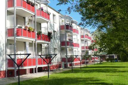 Wohnung zum Mieten in Amt Wachsenburg 423,32 € 61.35 m²