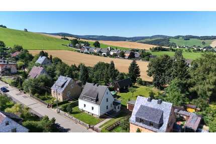 Haus zum Kaufen in Raschau-Markersbach 190.000,00 € 100 m²
