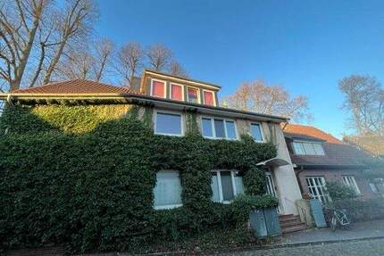 Blick auf die Alexanderkirche: 4 ZKB in einzigartiger Lage - Wildeshausen