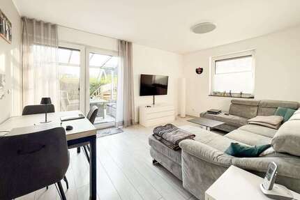 Wohnung zum Kaufen in Schloß Holte-Stukenbrock 215.000,00 € 58.54 m²