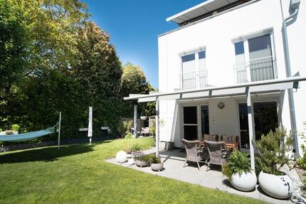Moderne DHH in Lörrach Hauingen – sonnig, ruhig, energieeffizient