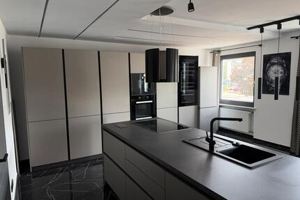 4 Zimmer Wohnung Kernsaniert Singen-süd - Rielasingen-Worblingen