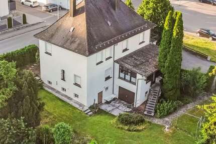 Haus zum Kaufen in Ochsenhausen 450.000,00 € 200 m²