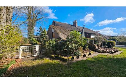 Wunderschönes Haus mit großem Garten. Mietfreier Einzug möglich! - Ganderkesee