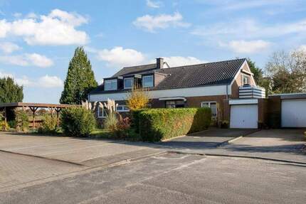 Modernisiertes Mehrfamilienhaus mit 5 Wohneinheiten und stabiler Mietstruktur - Grevenbroich Wevelinghoven