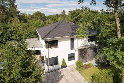 Haus zum Kaufen in Brandenburg - Falkensee 1.050.000,00 € 218 m²