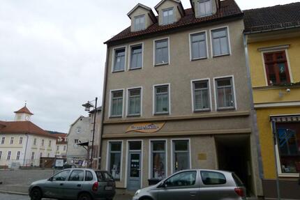 Mittendrin und sehr schön - 449,00&nbsp;EUR Kaltmiete, ca.&nbsp; 62,00&nbsp;m&sup2; in Meiningen (PLZ: 98617)