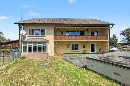 Haus zum Kaufen in Bad Alexandersbad 333.000,00 € 262 m²