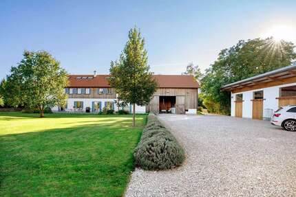 Haus zum Kaufen in Haimhausen 3.900.000,00 € 349 m²