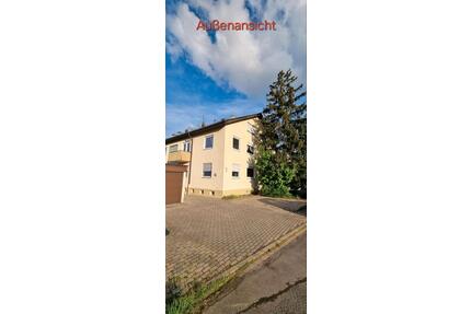 2-Zimmer-DG-Wohnung in Leonberg-Warmbronn