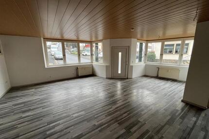Zentrumsnahe Wohnung mit 3 12 ZKB in Kirn zu vermieten